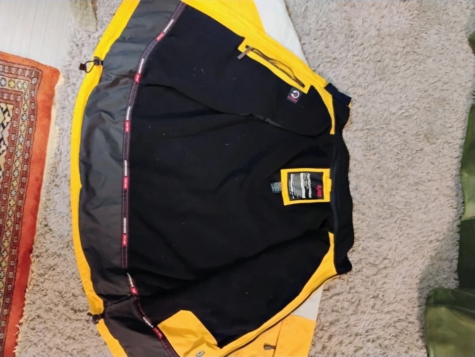 Chaqueta de Invierno Abercrombie & Fitch A92 Amarilla Esquí Snowboard Talla Med Usada Foto 4 de 4