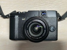 FUJIFILM X10 F FX-X10 12 MP 4X Optical Zoom Digital Camera 2.8-Inch LCD Black