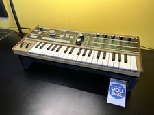 KORG MicroKORG Synthesizer Vocoder w/ AC-adapter  Beautiful Condition