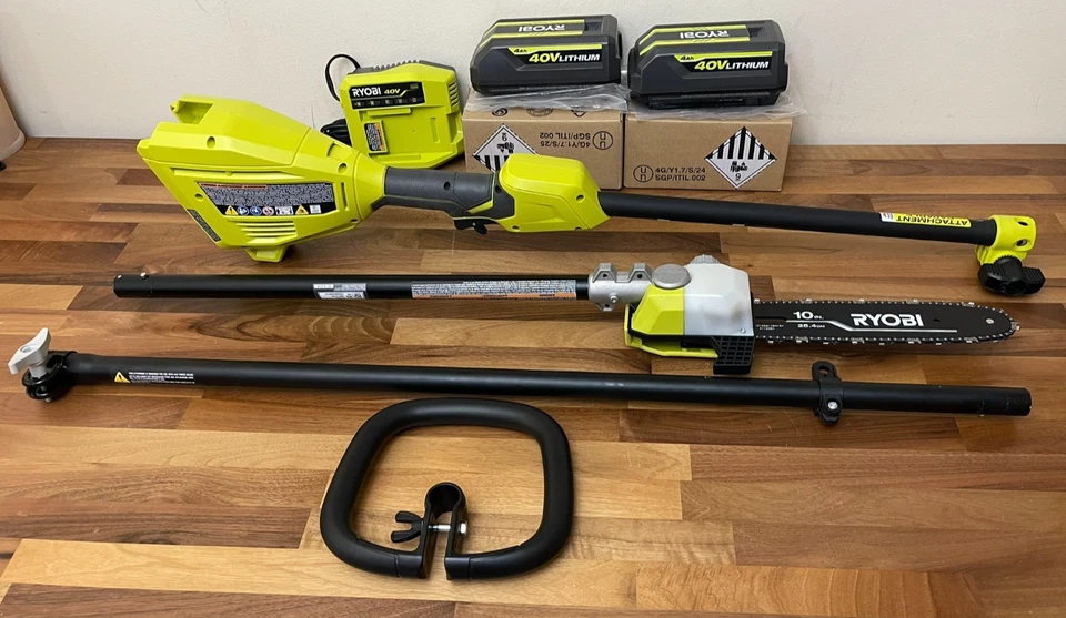 Kit de sierra de poste RYOBI 40V 12 pies, 10" con (2) batería Ryobi 4AH y cargador rápido Foto 3 de 4