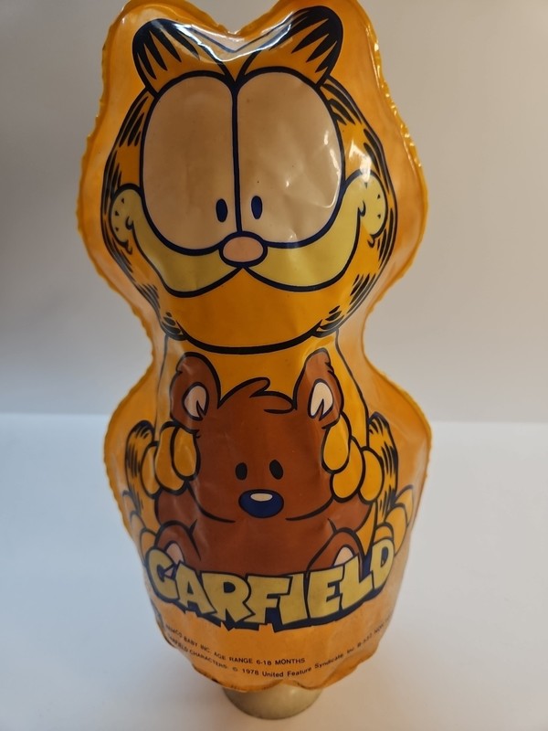 Vintage Collectible Garfield Inflatable Miniature Punching Bag Remco Baby As Is