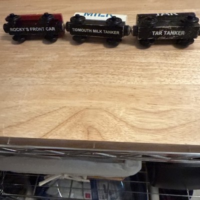 Thomas Wooden Railway Learning Curve Collectible Tidmouth Milk Tanker Car