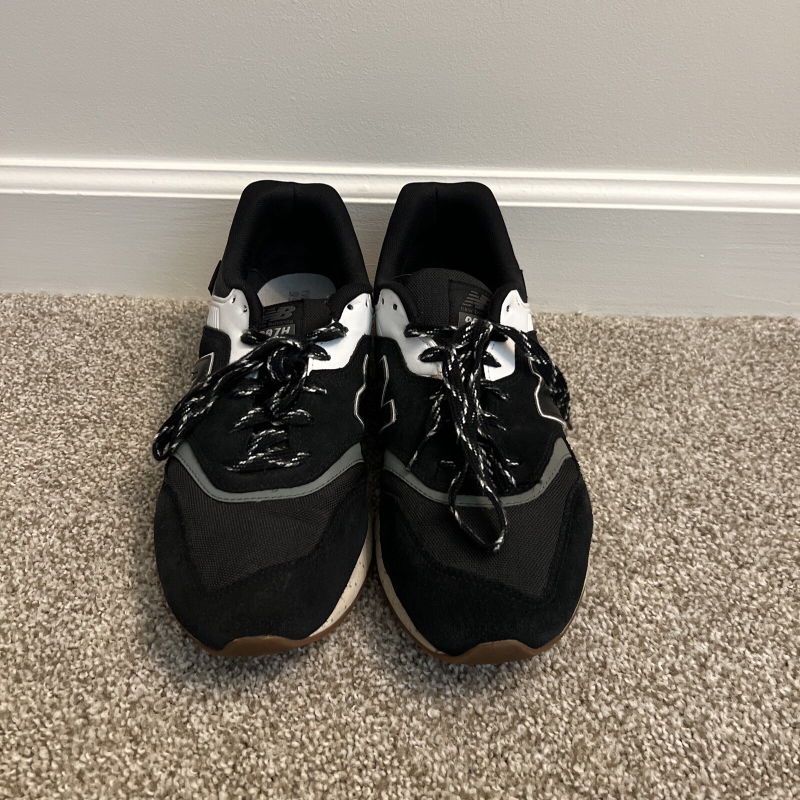 997h black with norway spruce