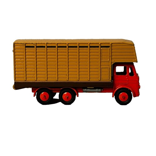 1994 Budgie, Budgie the Little Helicopter Magnet by Sarah Ferguson