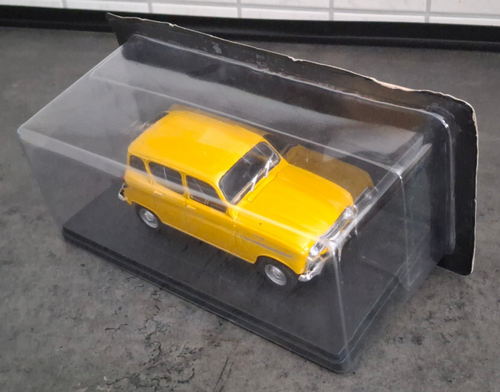 1:24 Renault 4 [Hachette]