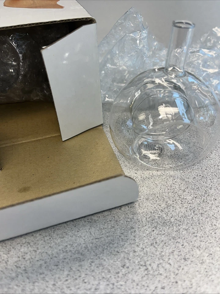 Conjunto bonito de 4 anillos de servilleta jarrón de vidrio soplado a mano Two's Company - puesta en escena Foto 4 de 4