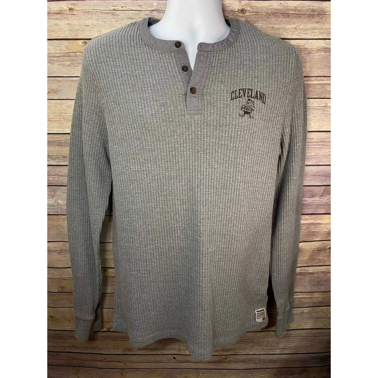Junk Food Clothing Cleveland Browns Long Sleeve Waffle Knit Shirt Men’s Large