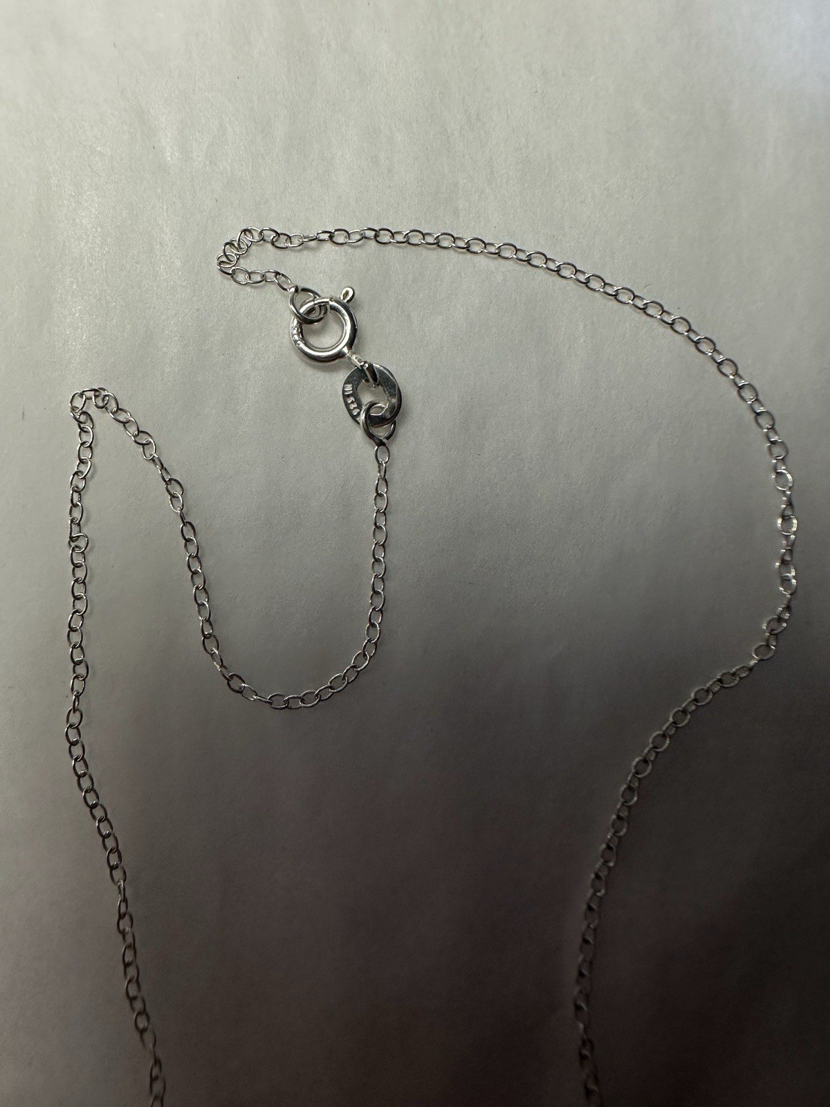 Sterling Silver Monogram Initial 'E' Pendant Neck… - image 4