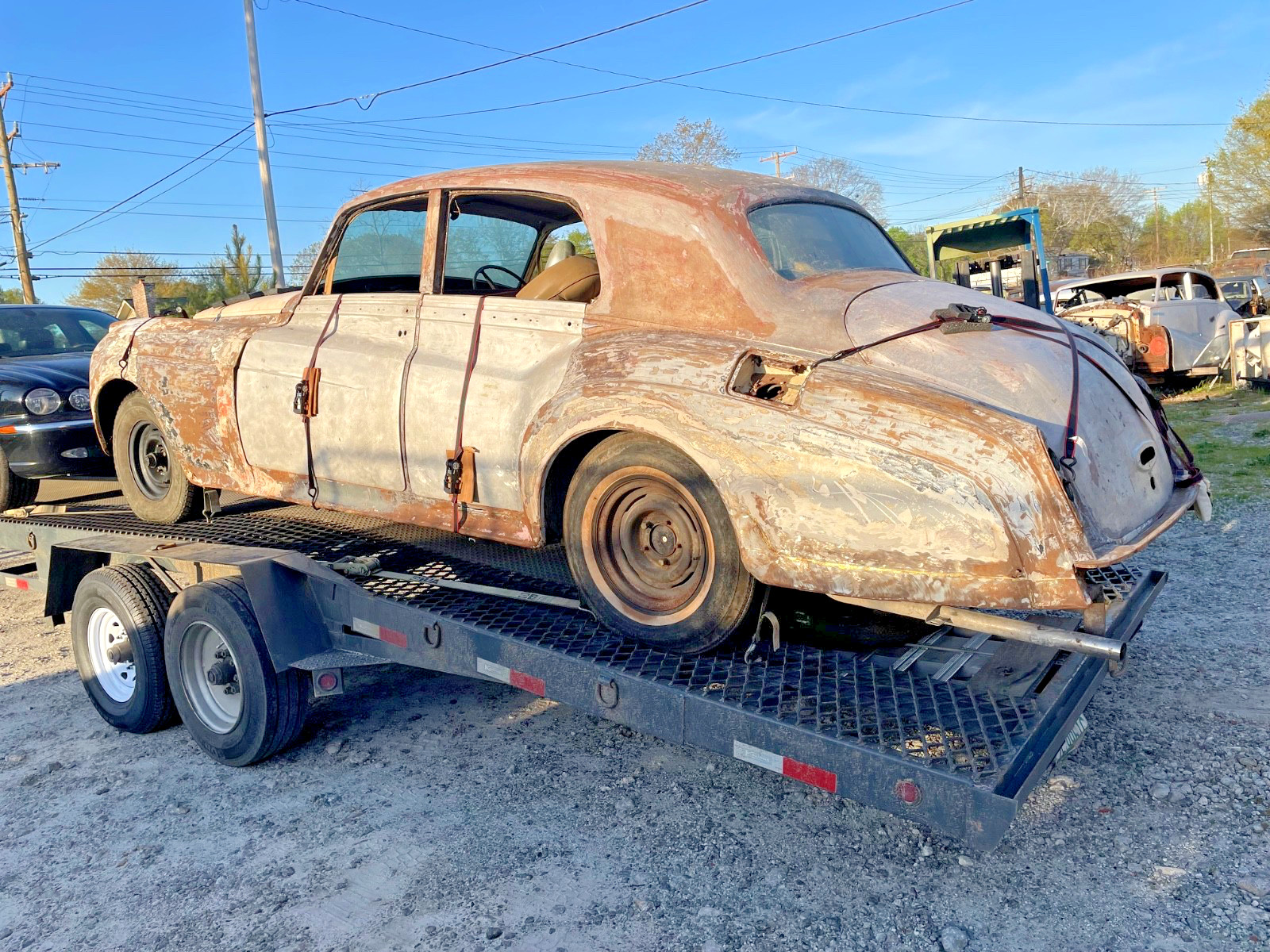 LHD ROLLS ROYCE CLOUD BENTLEY 1955 TO 65 DOOR BRACKET. WORLDS LARGEST INVENTORY