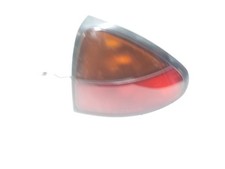 RÜCKLICHT RECHTS Mazda 323 C (BA13) Hatchback 1.5i 16V (Z501) 1995 B02S51170