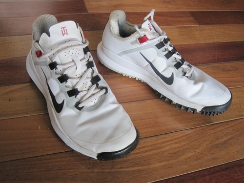 tiger woods golf cleats