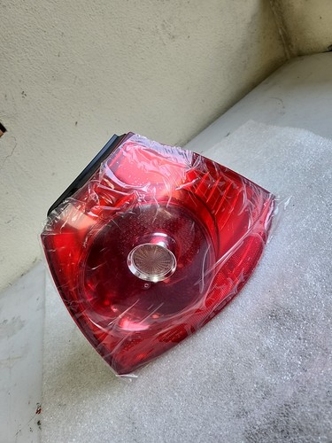 VW Golf V 5 Rücklicht Rückleuchte Rechts Aussen 1K6945096AA