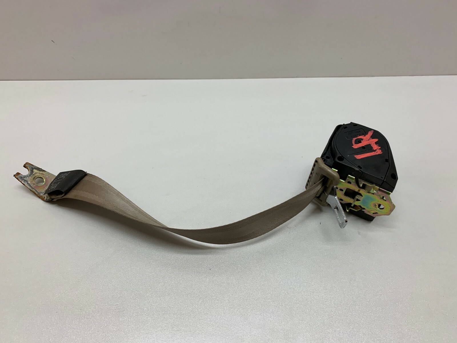 1999 Jaguar X100 XK8 Rear Left Shoulder Seat Belt Trim Bezel Beige OEM