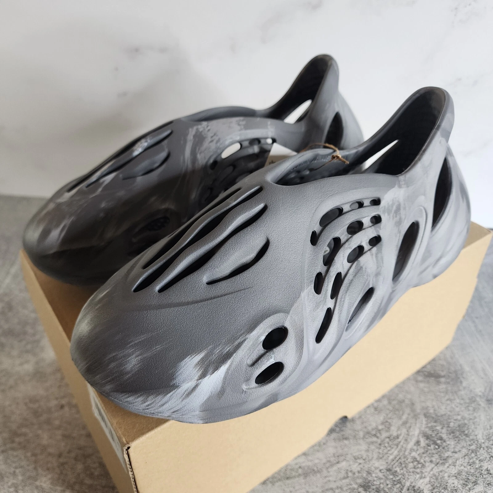 Adidas Yeezy YZY Foam Runner RNNR MX Granite (IE4931) Uomo Taglia 11 Nuove Con Scatola