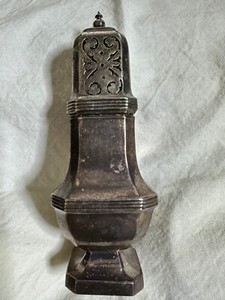 Antique English Sugar Shaker, silverplated 7"  tarnished dcpk