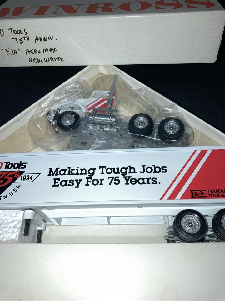 WINROSS 1/64 K-D TOOLS TRACTOR AND  TRAILER - Image 3 of 4