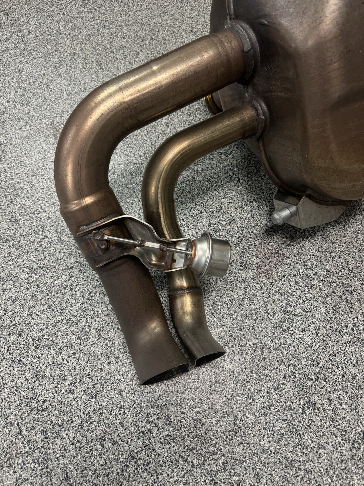 Stock Audi R8 V10 Exhaust/Used 