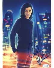 Carlos Valdes The Flash Autographed Signed 8x10 Photo ACOA