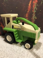 Vintage New Ray 1999 EM 399 Harvester Toy Farm Vehicle 6"