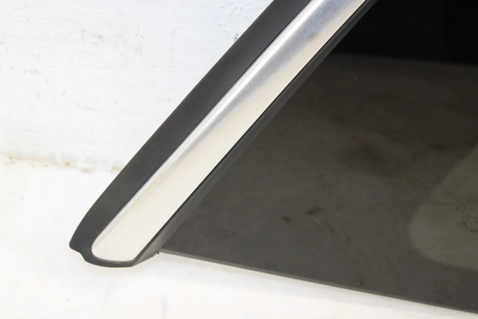 2013-2016 Mercedes-Benz GL450 Rear Right Side Window Glass OEM IL37 - Image 3 of 4