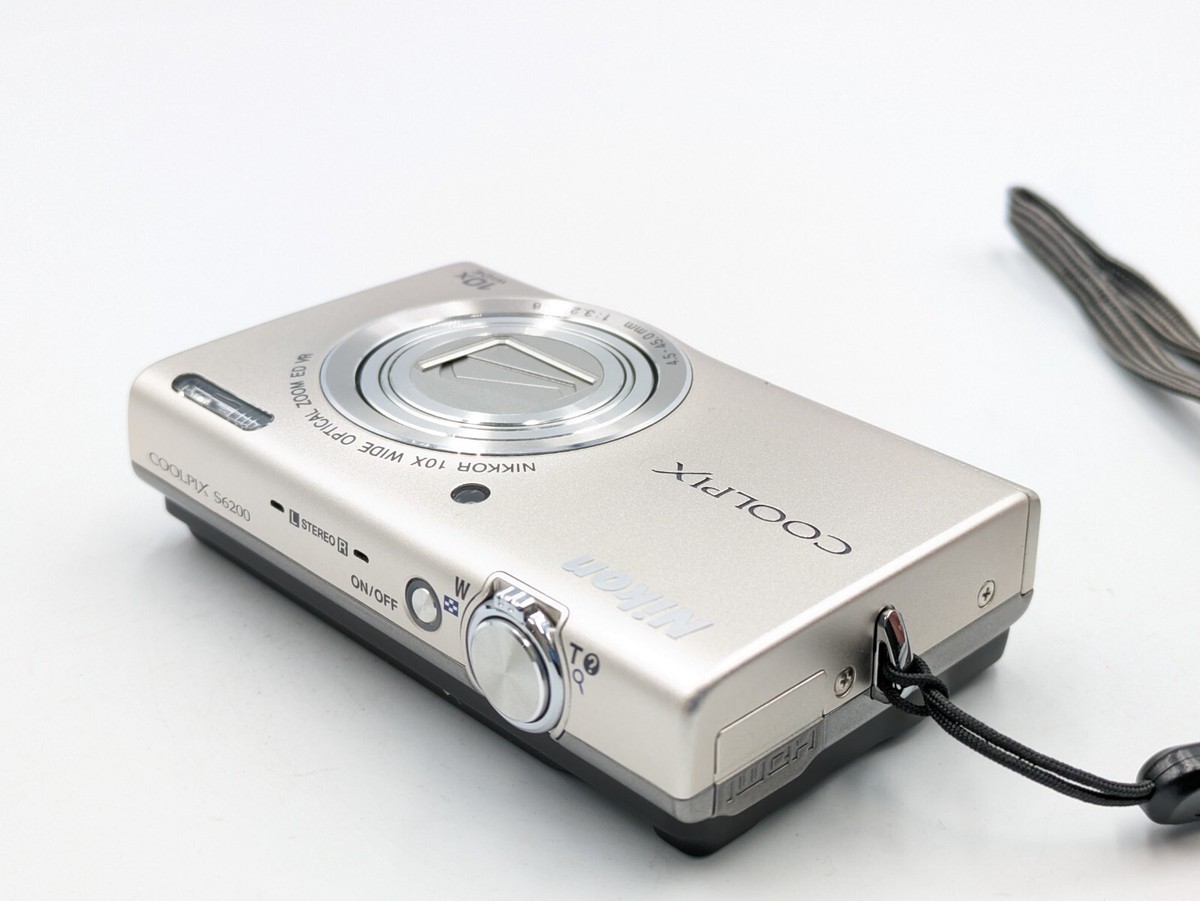 mint Nikon COOLPIX S6200 Silver Digital Camera from japan mint Nikon COOLPIX S6200 Silver Digital Camera from japan