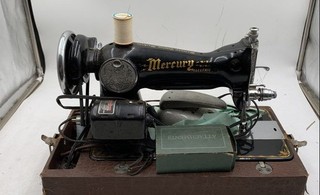 Vintage Mercury Black Heavy Duty Electric Sewing Machine With Foot Pedal & Case