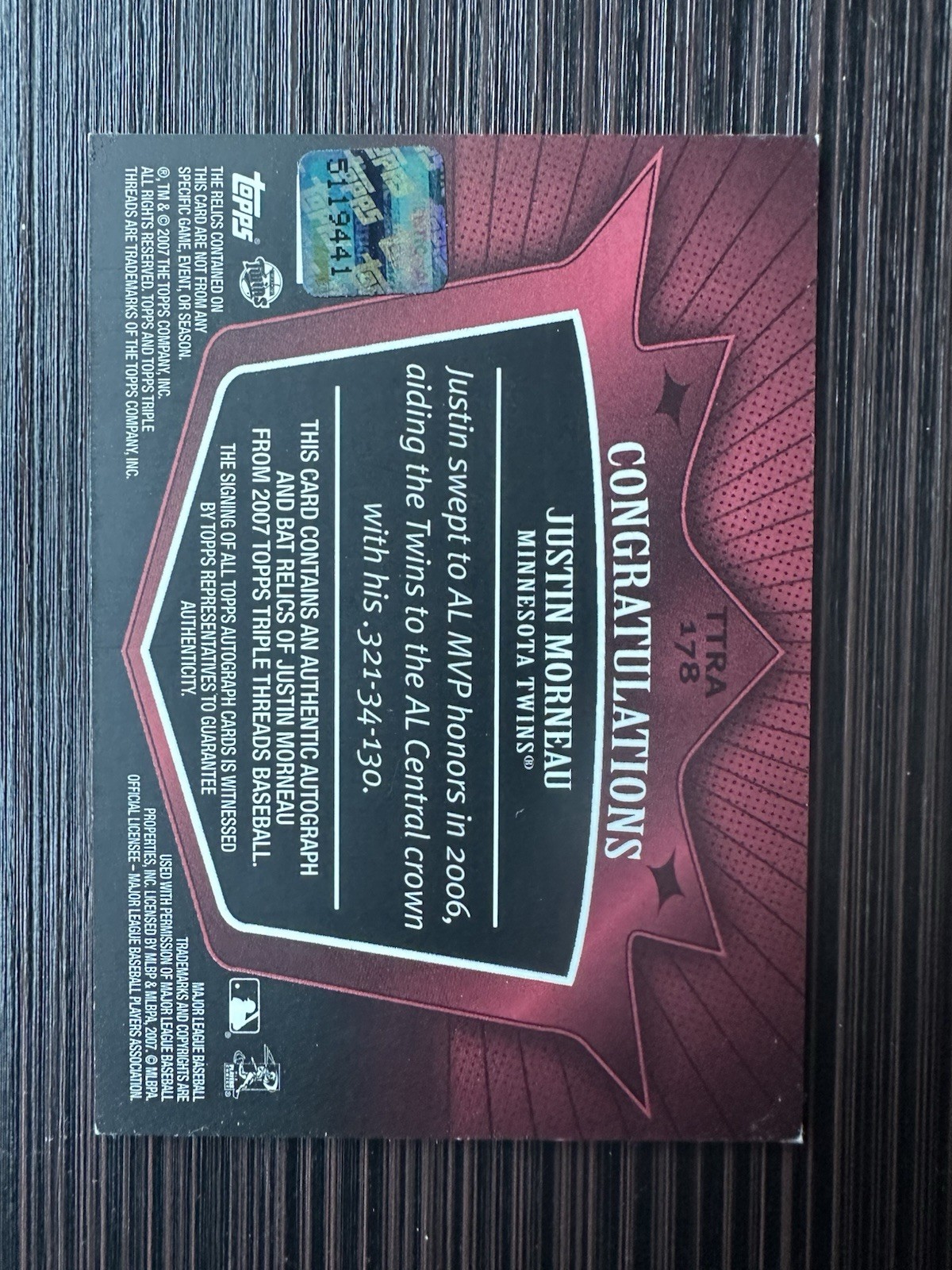 JUSTIN MORNEAU 2007 TRIPLE THREADS GAME-USED BAT RELIC AUTO #TTRA178 04/18 MVP view 2