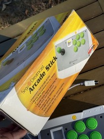 Sega Dreamcast Arcade Stick HKT-7300 with box fight stick controller 