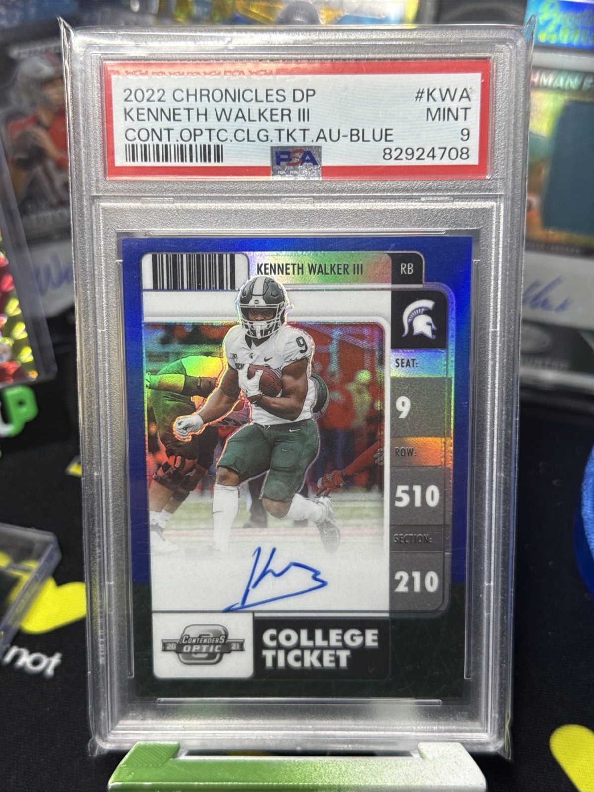 Kenneth Walker III Panini Chronicles Draft Picks Contenders Optic College Ticket Autographs #KWA Blue