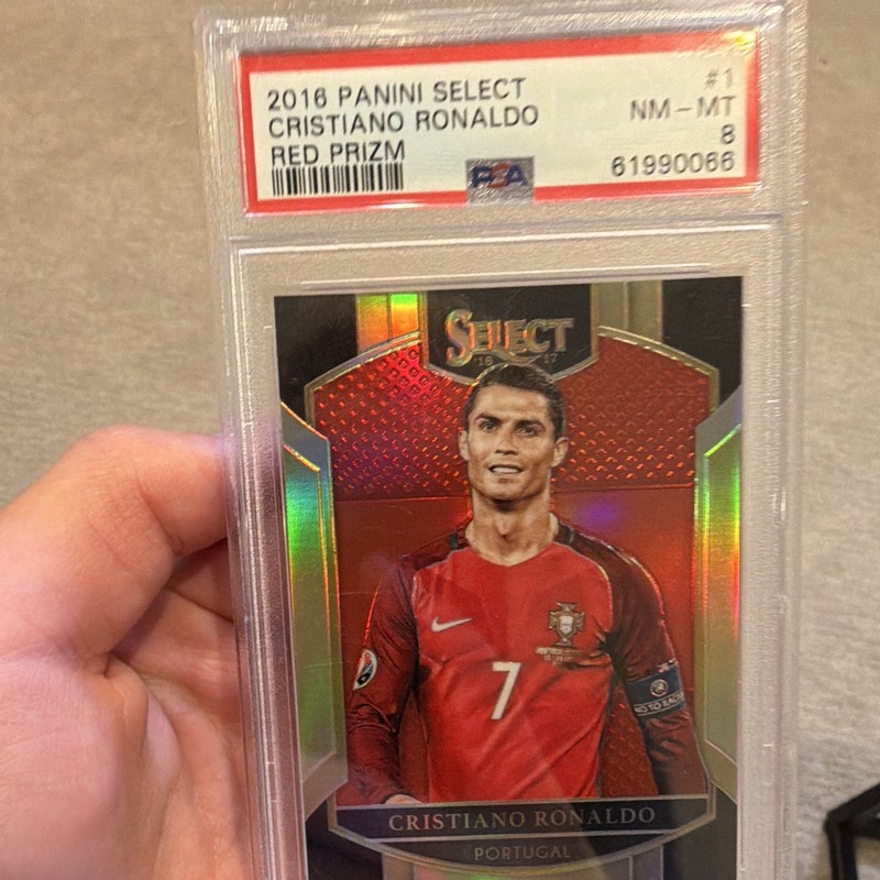 Panini 2016-17 Select Terrace Cristiano Ronaldo Red Prizm #1 /199 PSA 8