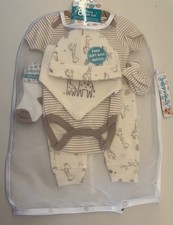 Baby Views 8 Piece Gift Set Layette Gray  White Bears Sz 0-3 Months Gift Bag