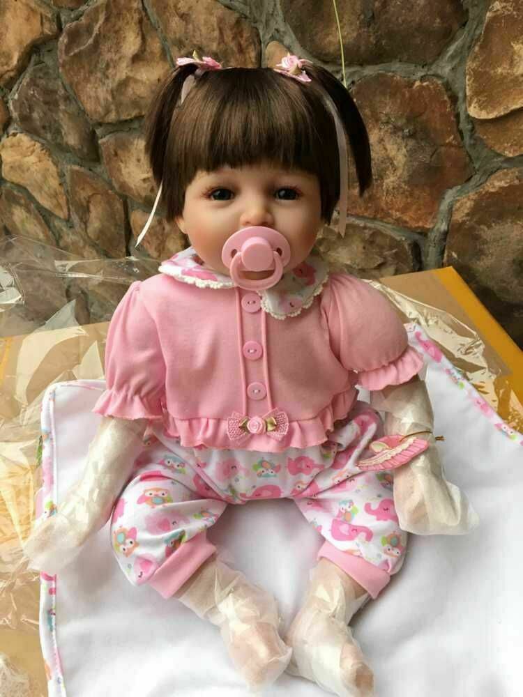 the dolls that look real