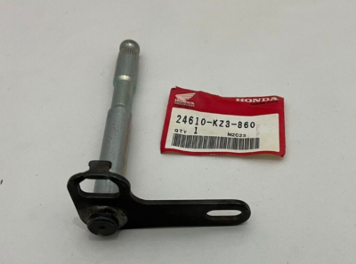 HONDA CR250R 1992 GEARSHIFT SPINDLE # 24610-KZ3-860 NEW OEM (656)I