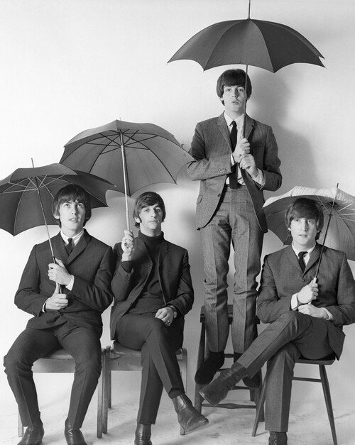 The Beatles B&W 8x10 Photo #38