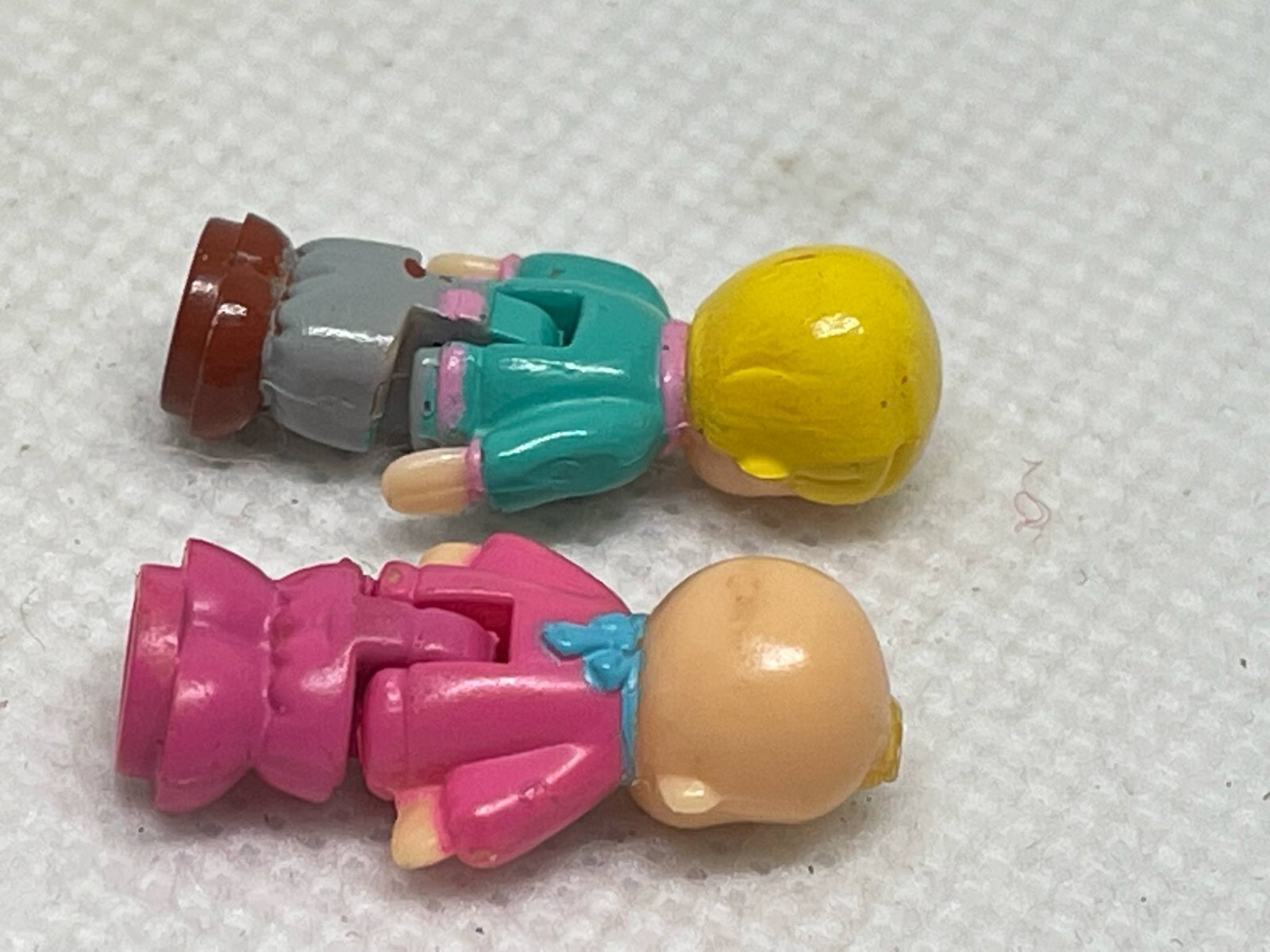 Lewis Galoob My Pretty Doll House micro baby and boy micro figure figurine