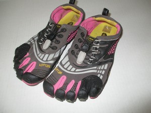 sapatilha vibram five fingers