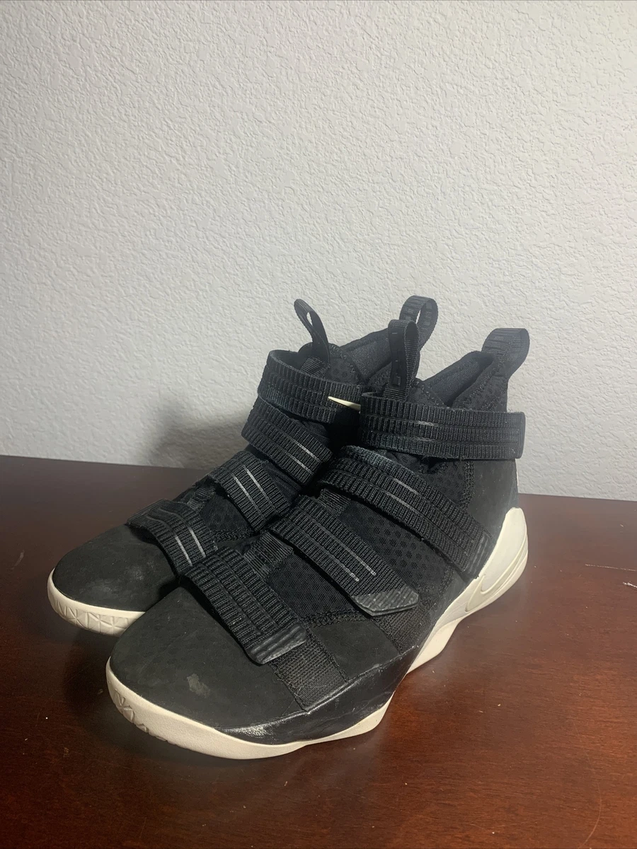 Lebron shoes 2025 soldier 11