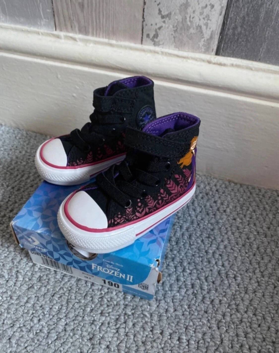 Scarpe da ginnastica Converse Frozen Anna alte bambina nere taglia neonati UK 3 EU 19