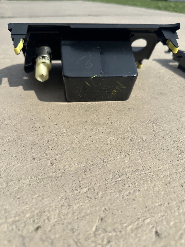 2010 Toyota Tundra Dash Controls Can Be Purchased Together Or Separately - Image 2 of 4