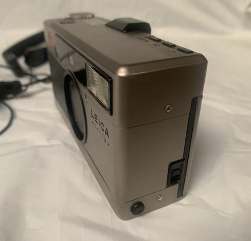 Leica USA Samy’s Camera GMBH Minilux 1:2.4/40mm Data Vintage Excellent Clean - Picture 9 of 11