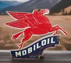 VINTAGE RARE ORIGINAL MOBILOIL PEGASUS PORCELAIN TEXLITE MOBIL SIGN