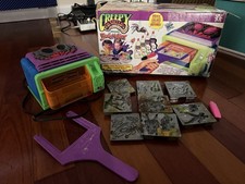 Vintage Creepy Crawlers Bug Maker with Extra Molds - No Liquid Gel Included