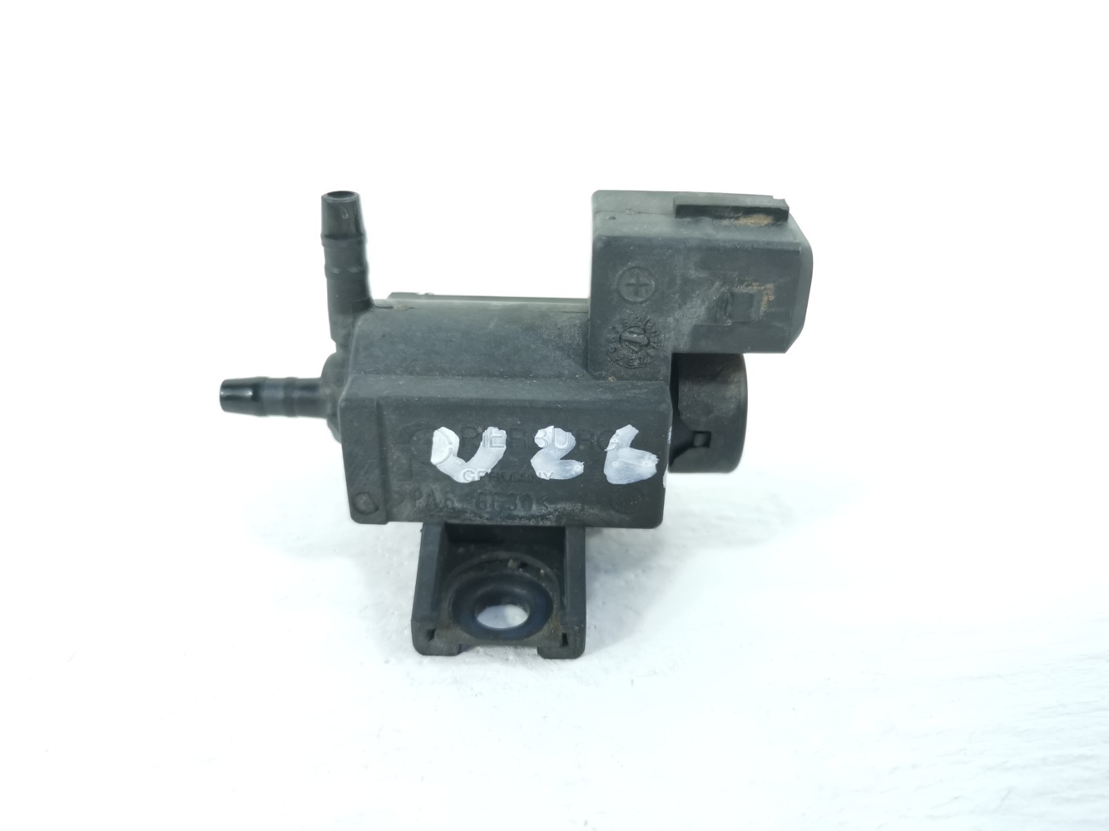 MASERATI Levante 3.0L AWD 2018  Exhaust Solenoid Vacuum Valve 670002843 OEM