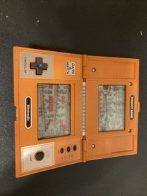 NINTENDO Donkey Kong Game and Watch  Multi Screen (DK-52) 1982 Tested