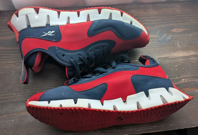 Reebok Zig Dynamica Red & Navy White  Mens Running Sneakers Size 6