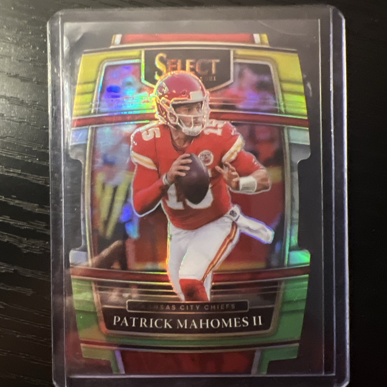 2021 Select Patrick Mahomes II Yellow Green Prizm Concourse Die Cut #2 Chiefs