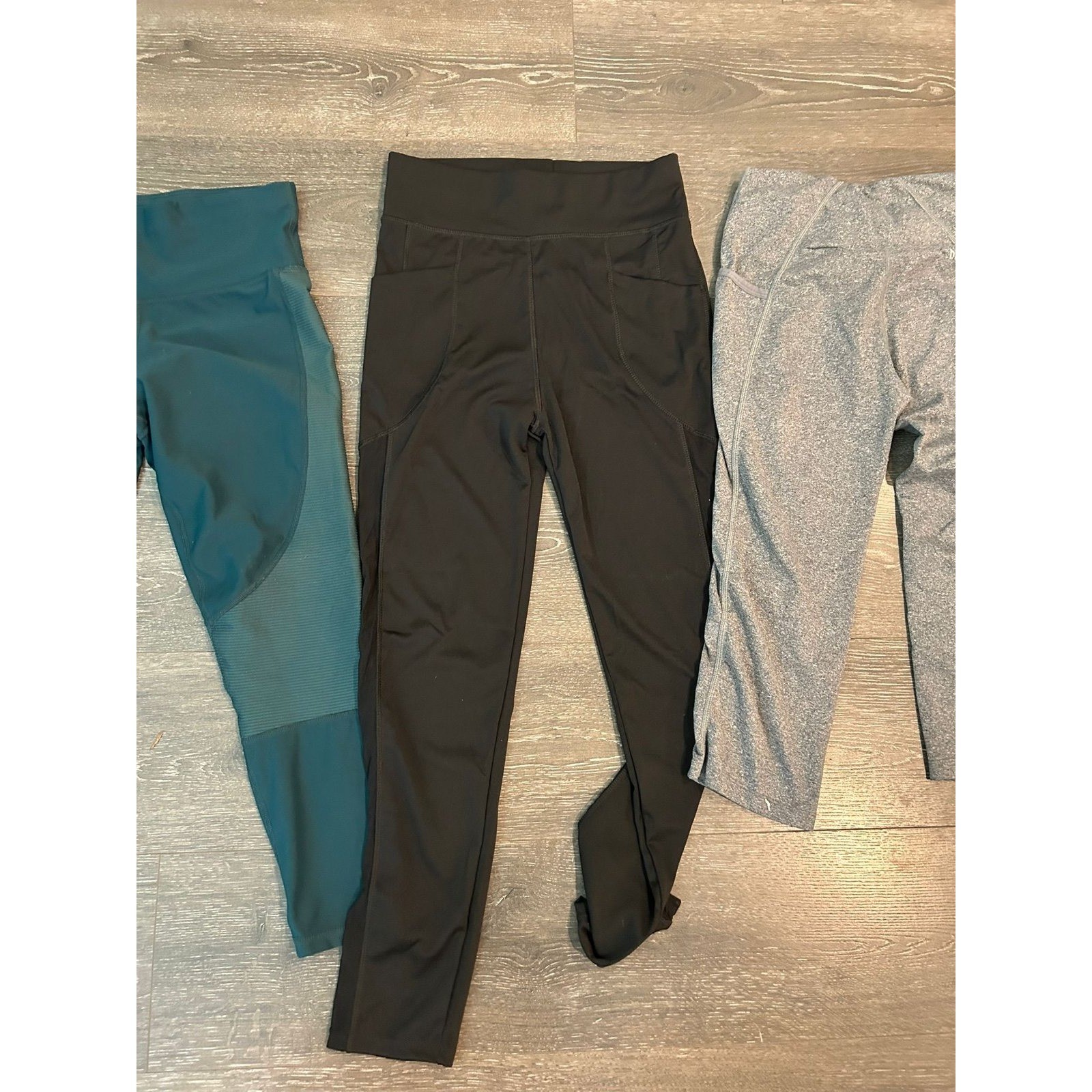Women's medium legging bundle - image 4