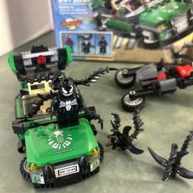 LEGO MARVEL SUPER HEROES 76004 Spider-Cycle Chase RETIRED Set Venom Nick Fury