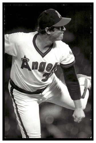 Bob Lacey (1983) California Angels Vintage Baseball Postcard RD11