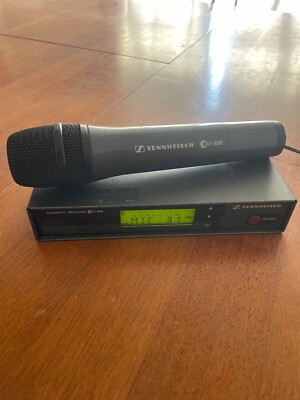 Sennheiser G2 ew300 Wireless Microphone and Receiver